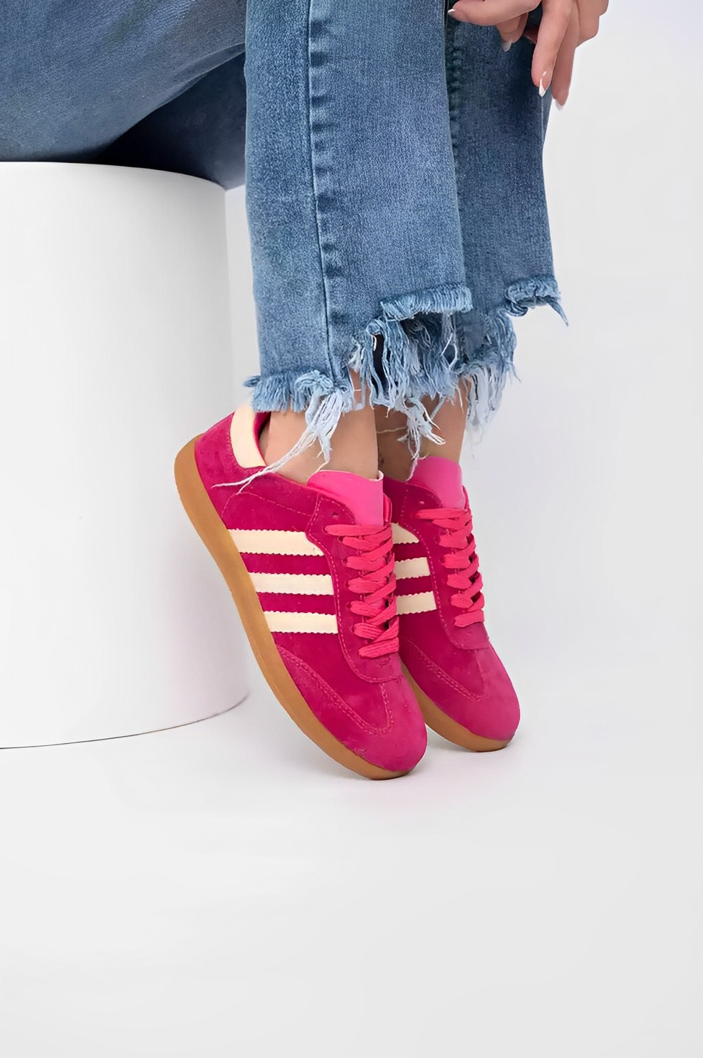 Solaris Suede Sneakers - Pink